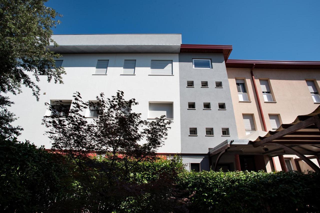 Hotel Montereale Pordenone Exteriör bild